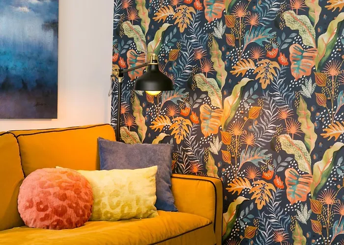 Jp40 - Secret 2 Bedrs Spot In The Heart Of The Antiques! *