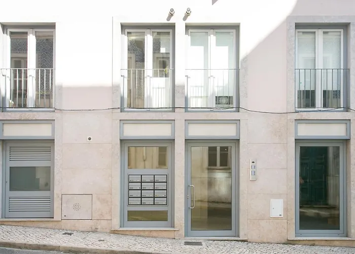 Jp40 - Secret 2 Bedrs Spot In The Heart Of The Antiques! *