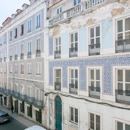 Jp40 - Secret 2 Bedrs Spot In The Heart Of The Antiques! * Лісабон